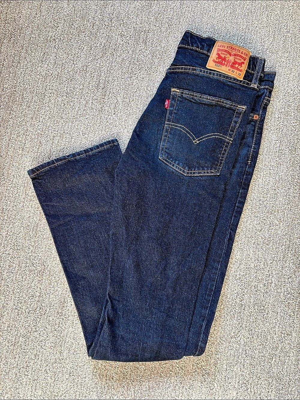 Levi's Straight Leg Jeans in Blue Like New